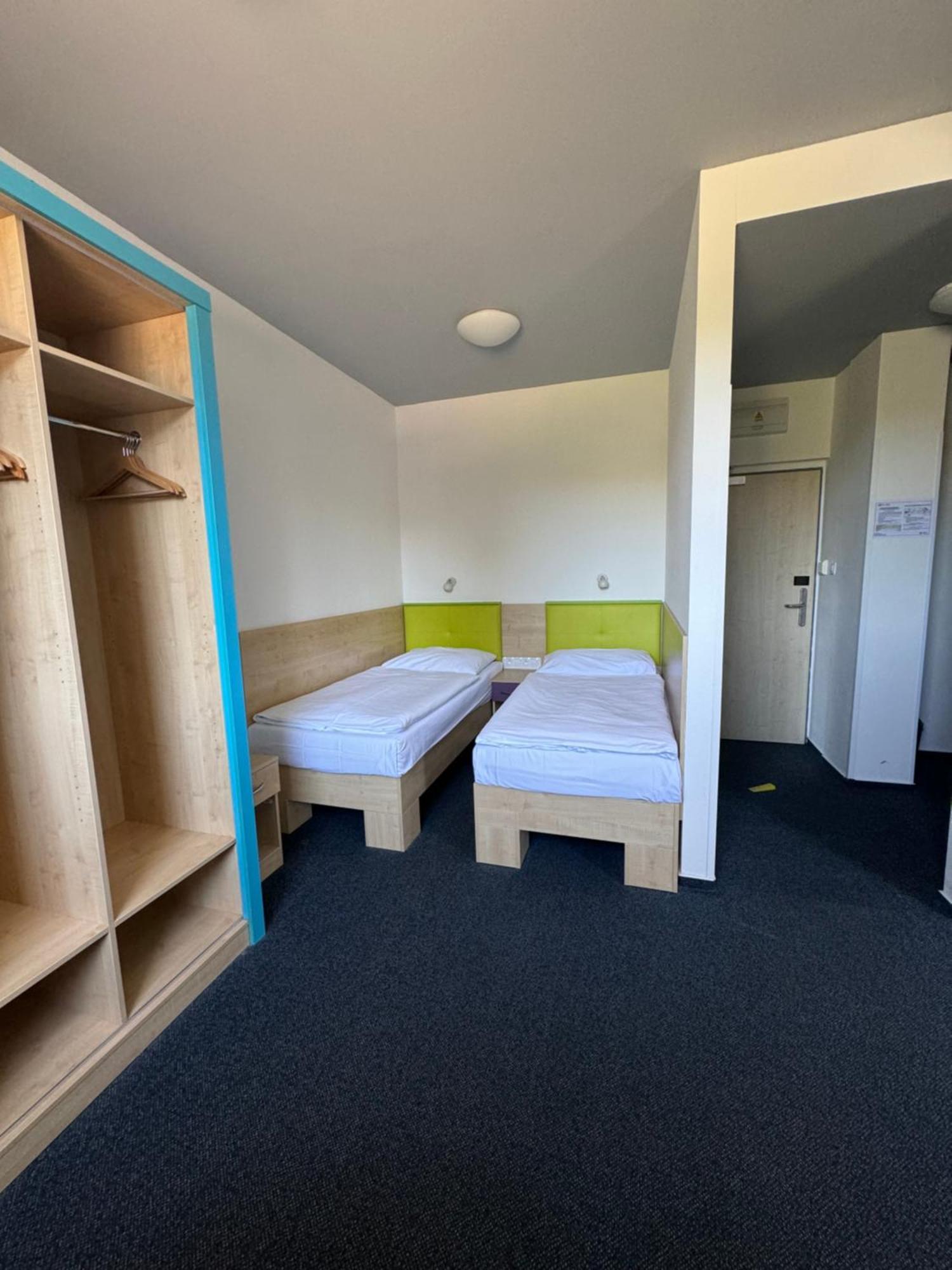 Sport Hotel Sletiste Kladno Luaran gambar