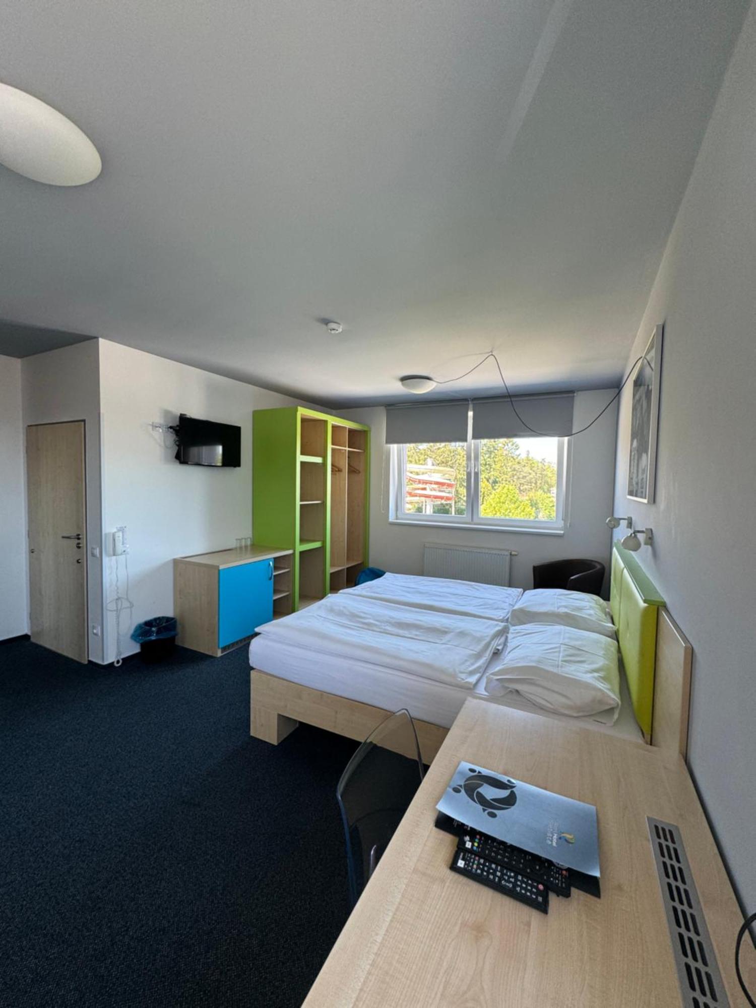 Sport Hotel Sletiste Kladno Luaran gambar
