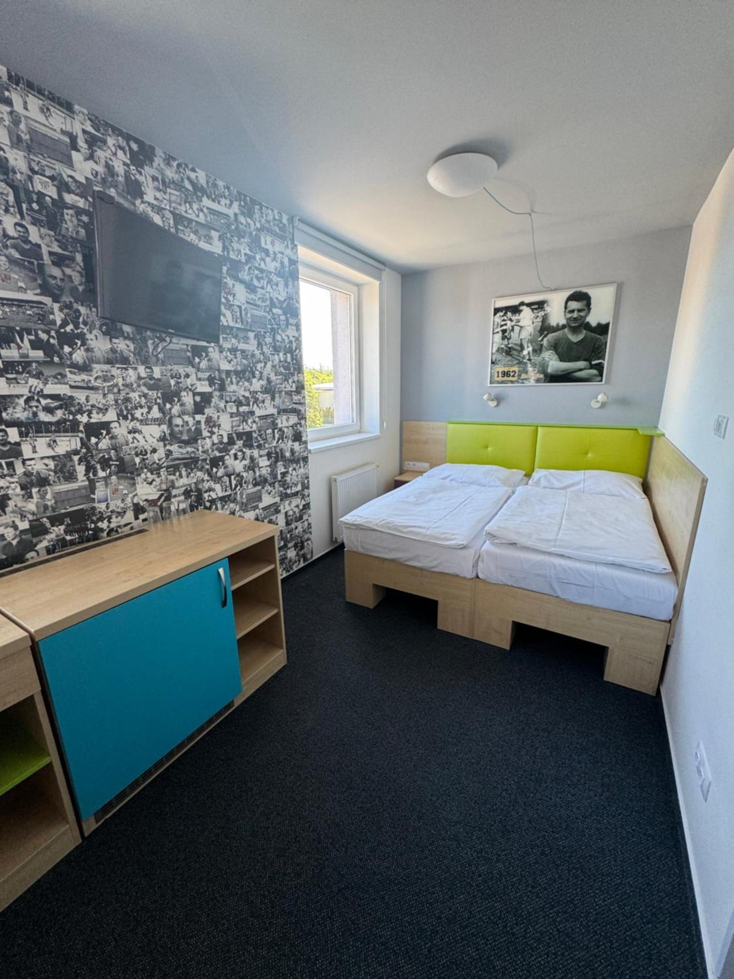 Sport Hotel Sletiste Kladno Luaran gambar