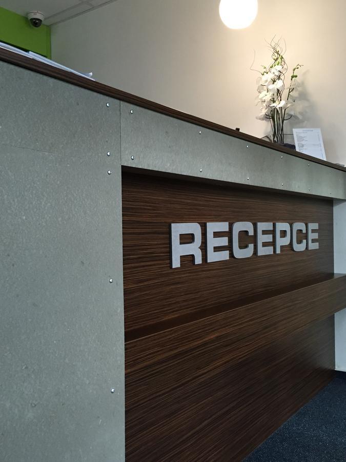 Sport Hotel Sletiste Kladno Luaran gambar