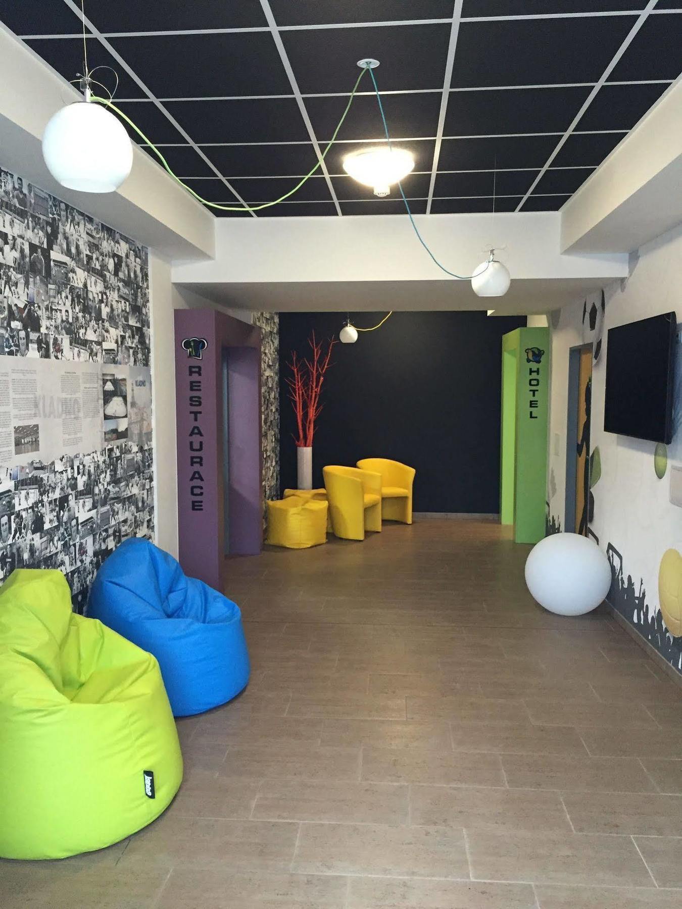 Sport Hotel Sletiste Kladno Luaran gambar